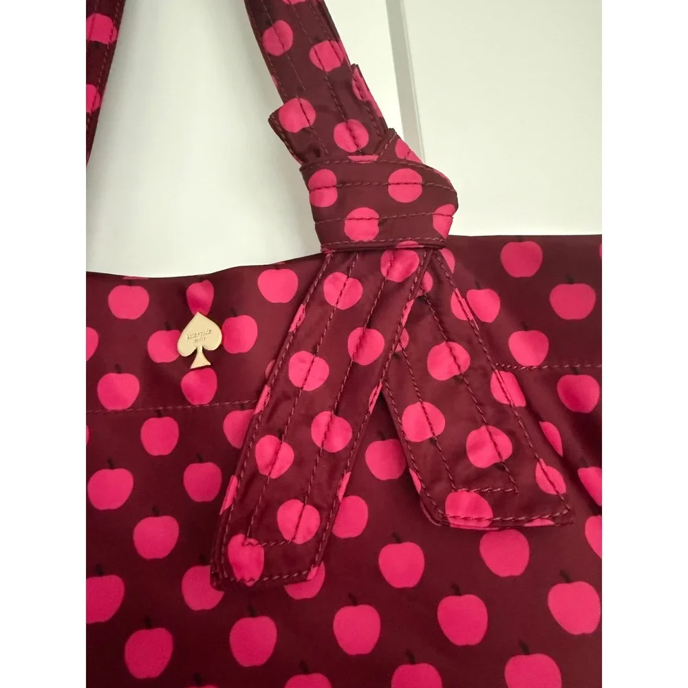 Kate Spade New York Flatiron Sophia Grace Apple Print Nyon Diaper Tote Bag Knot
